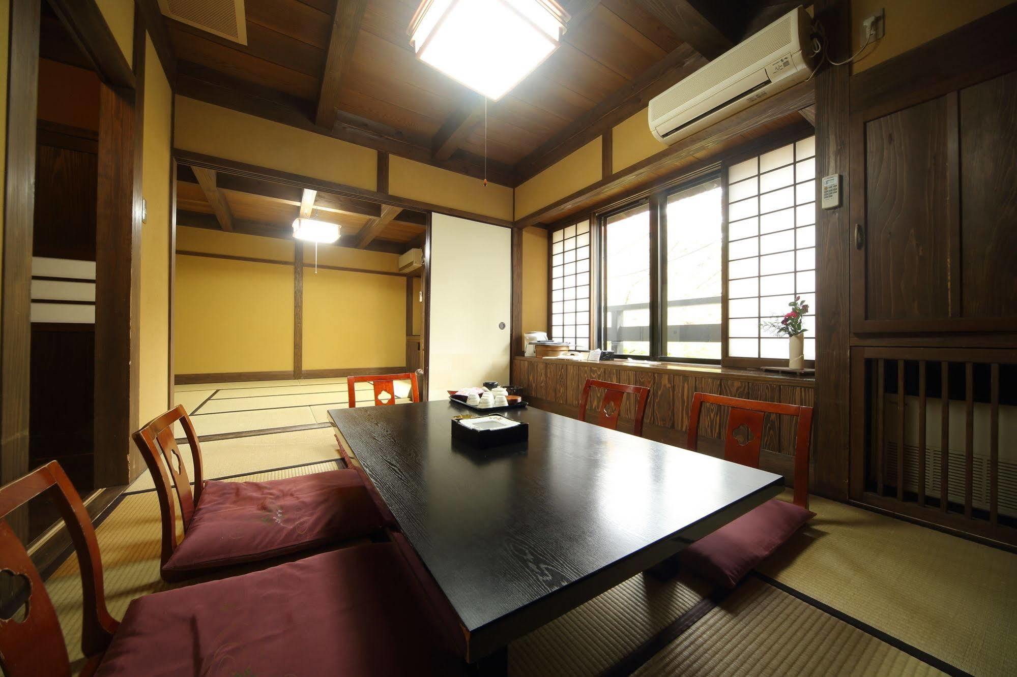 Ryokan Wakaba Minamioguni Kültér fotó